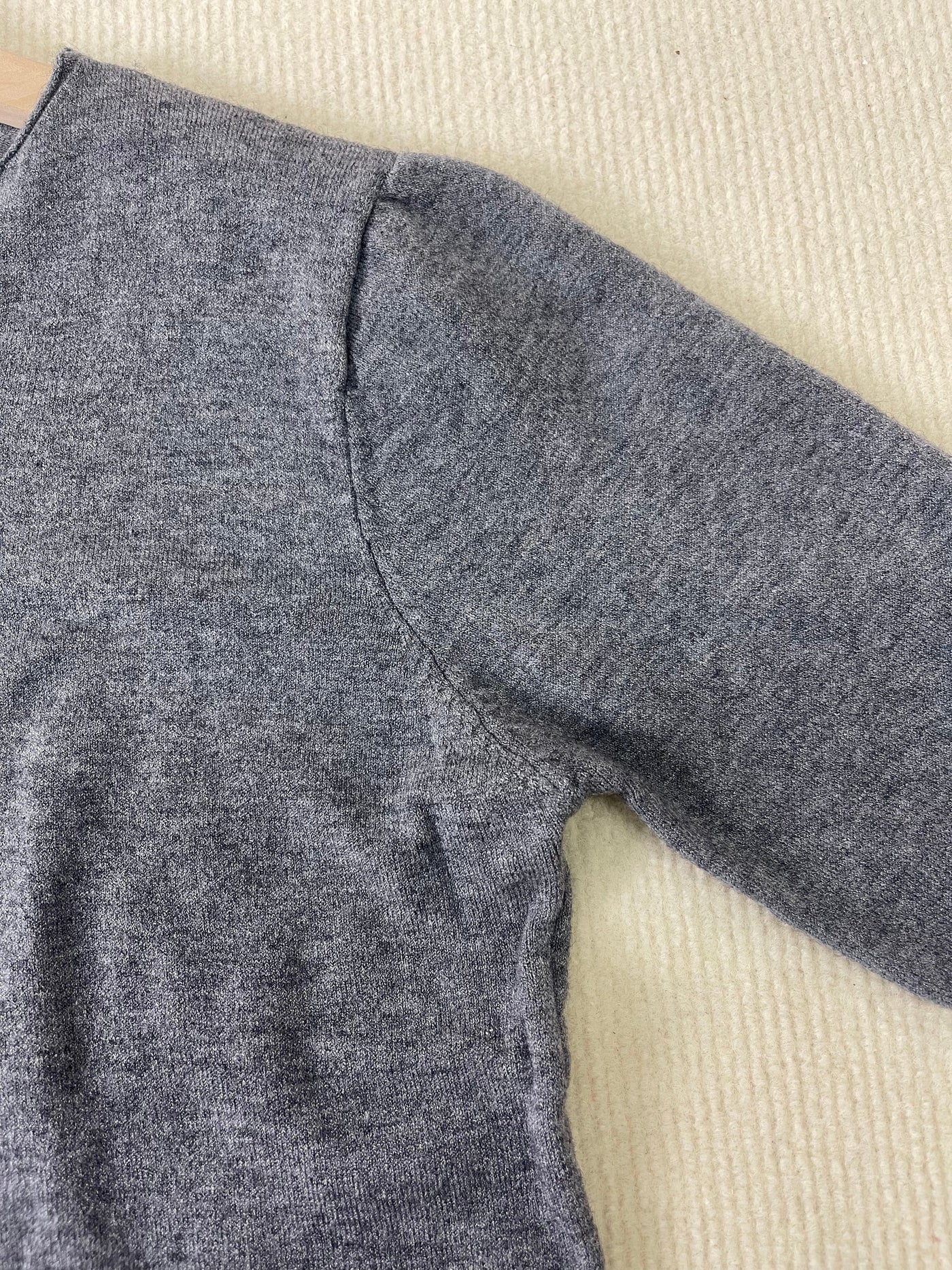 Fenja  - Einfacher Schlichter Pullover Mit Langen Ärmeln