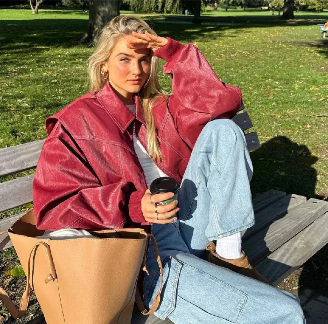 Mia- Bomberjacke aus Leder in Übergröße